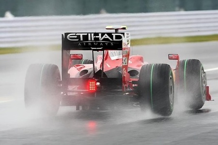f1_kimi-raikkonen-de-los-mas-regulares-en-las-dos-primeras-sesiones-bajo-lluvia-en-suzuka.jpg