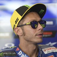 Adiós al título. Valentino Rossi sufre una fractura de tibia y peroné de su pierna derecha