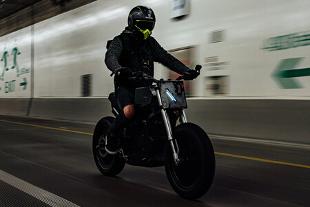 Esta moto eléctrica sigue siendo una Zero DS, pero ha duplicado su precio después de convertirse en una obra minimalista
