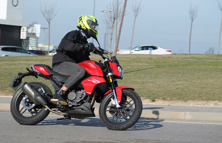 Hanway Furious NK 125 S: la naked de bajo coste con 15 CV ahora por 2.495 euros, más barata que la versión de 50 cc