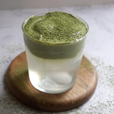 Nube de matcha y coco, receta de la bebida cremosa que está conquistando las cafeterías de todo el mundo