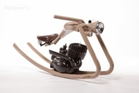 Balancín motero por Félix Götze