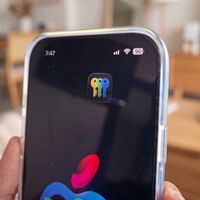 iOS 27 le da a la app Contraseñas un trabajo que hasta ahora era tuyo: cambiar las claves comprometidas 