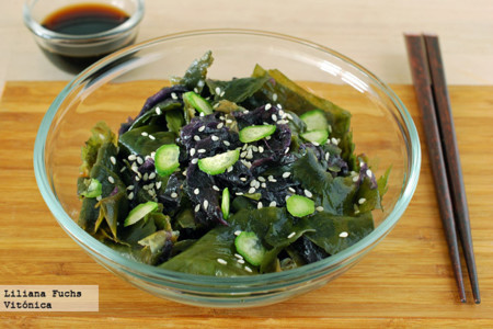 Ensalada de algas con pepino. Receta saludable