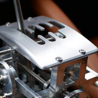 El primer Ferrari eléctrico ha abierto una guerra sobre qué significa ser un Ferrari. Este V12 tiene una respuesta muy peculiar