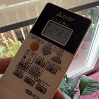 Apagar el aire acondicionado cuando sales de casa un rato no es lo mejor si quieres ahorrar. Este es el truco que puedes hacer en su lugar