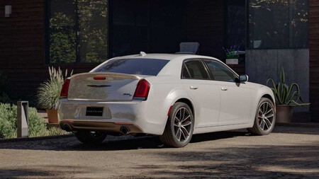 Chrysler 300c 2023
