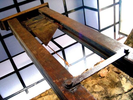 En España tenemos una demanda de 8.116 guillotinas de manera urgente