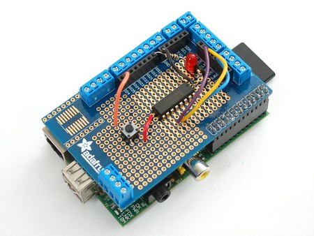 Interesante placa de prototipado para la Raspberry Pi