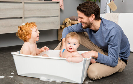 11 bañeras para bebé que ocupan el mínimo espacio y te solucionarán si tienes un baño pequeño