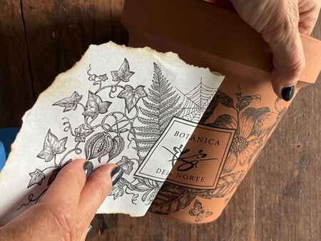 Cómo transferir diseños a tus macetas de barro fácil y rápido para personalizarlas y que se vean bonitas