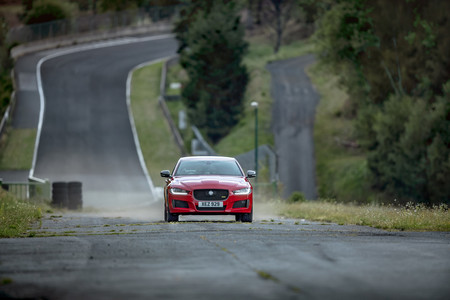 El Jaguar XE bate un récord en el viejo Circuit de Charade