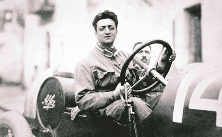 La policía italiana desbarata los planes de una banda que pretendía (agárrate) robar el cuerpo de Enzo Ferrari