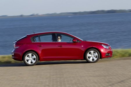 Chevrolet Cruze HB5