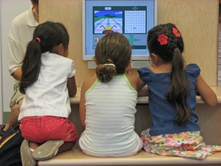 En Reino Unido se ofrece un sistema de filtrado de web similar a la clasificación por edades en el cine