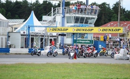 Campeonato del Mundo de Supermotard: nuevo doblete de Mauno Hermunen en Sosnovà