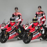El Aruba.it Ducati ya está listo para 2017 y trae dos años más de contrato para Chaz Davies
