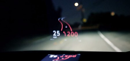 Una app gratuita que convierte tu móvil en un navegador Head Up Display