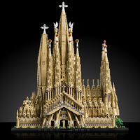 Vamos a terminar de construir nosotros la Sagrada Familia antes que en la vida real: llega el mayor set de LEGO de la historia 