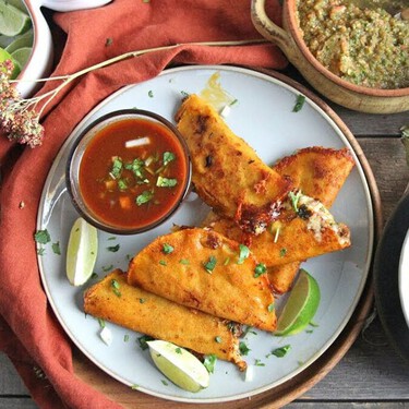 Birria jalisciense, uchepos y pescado zarandeado: recetas del occidente de México para tu noche mexicana