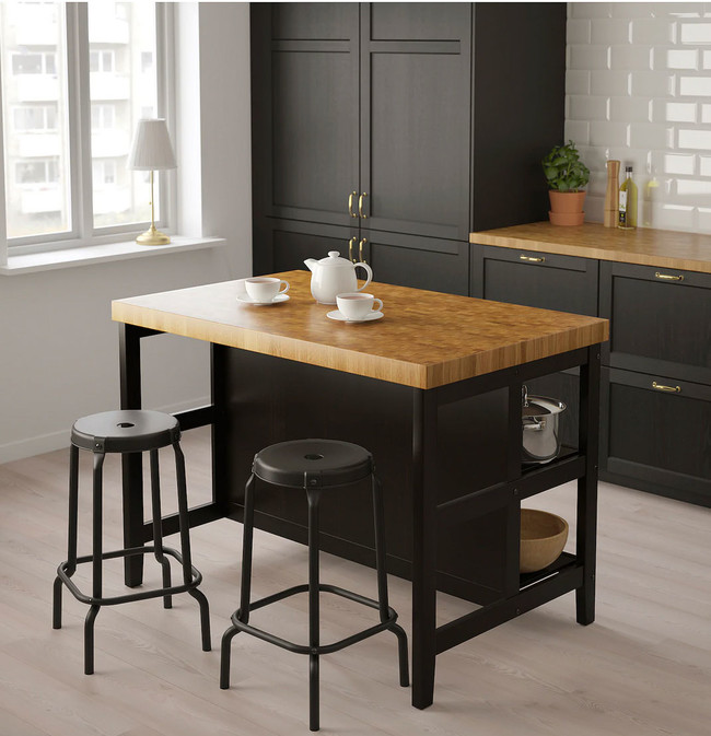 15 islas de cocina móviles para añadir superficie de trabajo y de