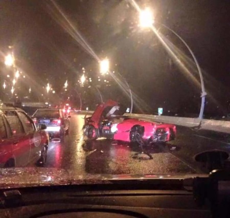 Dolorpasión: LaFerrari destrozado en China