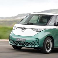 Volkswagen tiene un plan para reconquistar a los conductores: reinventar en formato eléctrico la furgoneta setentera más famosa