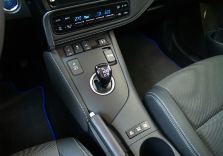 Toyota Auris 2015 Hibrido 20b