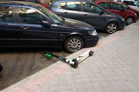 Hospitalizada de gravedad una mujer tras ser atropellada por un patinete eléctrico en Vigo
