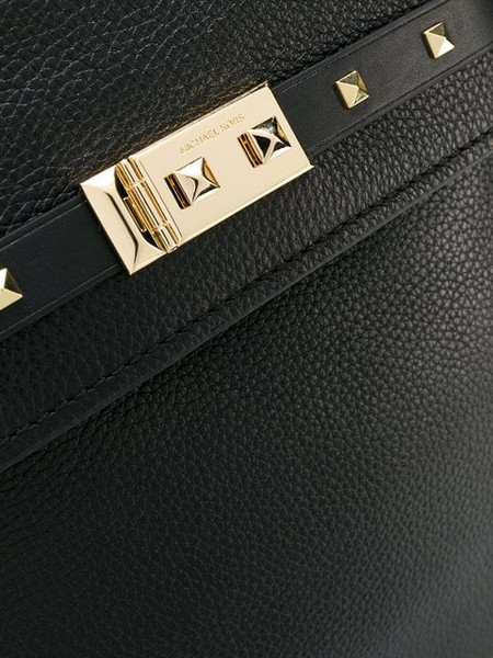Esta mochila Michel Kors tiene un 42% de descuento en Amazon y envío gratis