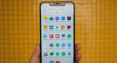 Quizá si haya Poco F2 al final: Xiaomi da pistas de que llegaría a finales de año
