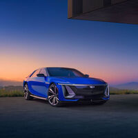 El Cadillac Celestiq fabricado a mano es la enésima muestra de que las marcas prefieren coches eléctricos caros, muy caros 