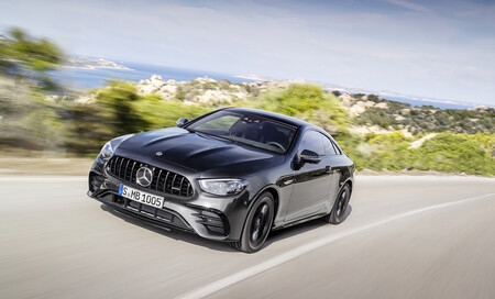 Los Mercedes-Benz Clase E Cabrio y Coupé ya están a la venta desde 60.825 euros, y 110.050 euros para el AMG E 53 de 435 CV