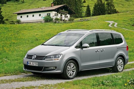 Pequeñas novedades para los Volkswagen Scirocco, Sharan y Touareg