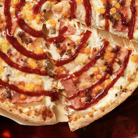 Telepizza de Ibai Llanos y BarbeQ: dónde comprar la nueva pizza de su MasterChef de Twitch y qué precio tiene 