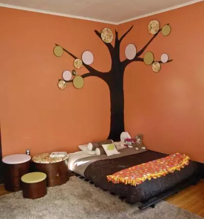 Más ideas para decorar con bastidores: un árbol en casa