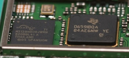 Nuevos chips de memoria de Toshiba podrían doblar el espacio del iPhone y del iPod touch