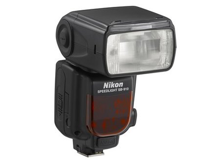 Nikon anuncia el nuevo flash SB-910, sustituyendo al SB-900