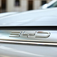 Hungría 'robó' a España la fábrica de BYD: ahora el plan chino es producir menos eléctricos en Europa y más híbridos en Turquía 