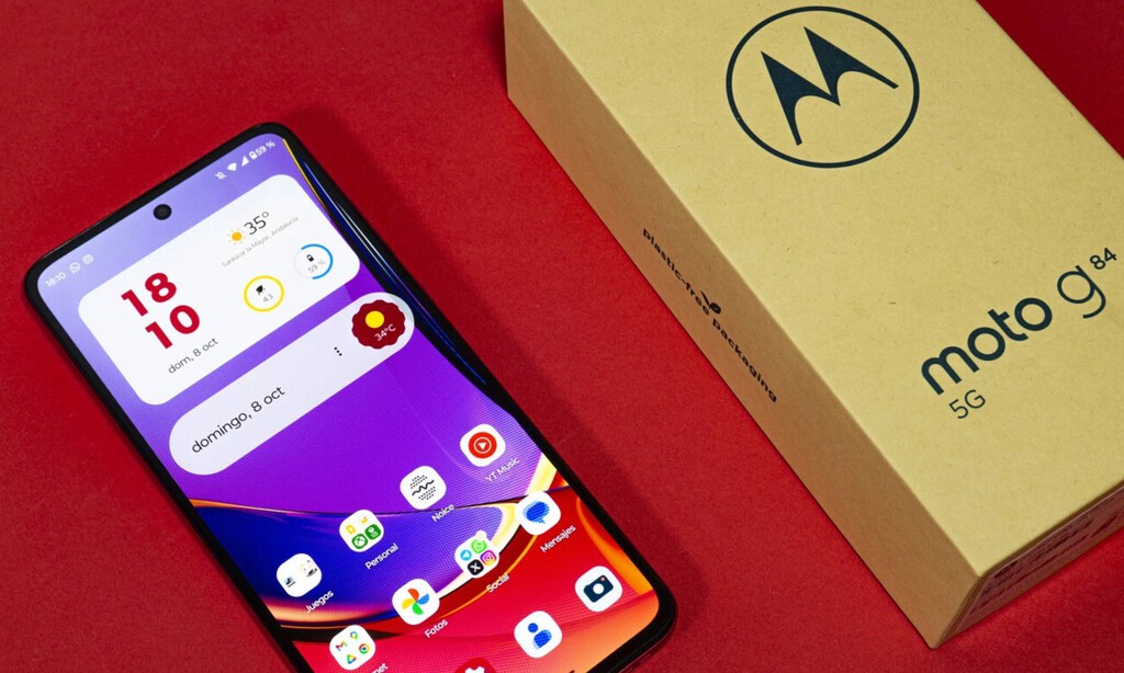 Hundimiento histórico de precio en Amazon para este móvil Motorola con Dolby Atmos y cámara de 50MP 