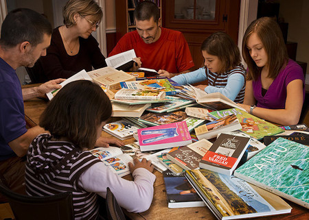 Dia del Libro Infantil y Juvenil: aprende a disfrutar de la lectura en familia