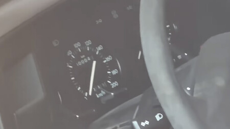 Concesionario Ford Auto Retro 3