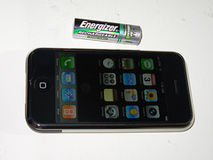 Primera acción legal contra el iPhone