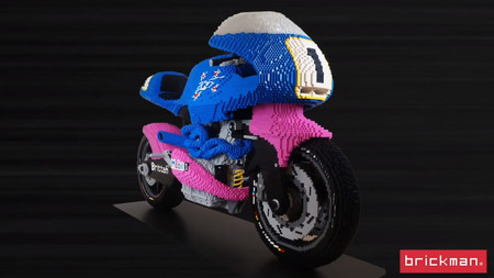 ¡Sorpresa! La unidad número 11 de la Britten V1000 existe pero es una moto a escala real hecha con piezas de LEGO
