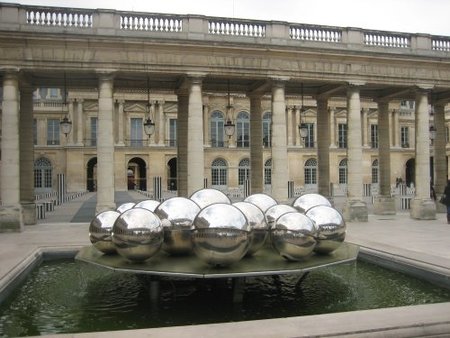Plaza Palais Royal