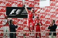 Lewis Hamilton evita el doblete de Ferrari