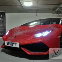 ¡Cuidado! Los 1,3 millones de cristales Swarovski de este Lamborghini Huracán pueden freírte las córneas 