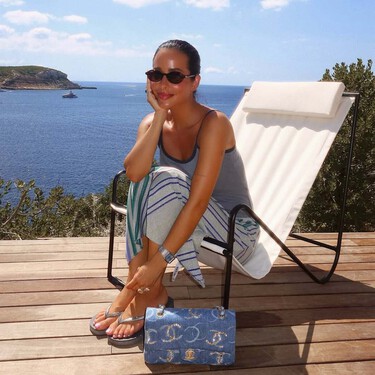 Estas New Balance son las dad sneakers más elegantes y clásicas que combinan con todos los looks