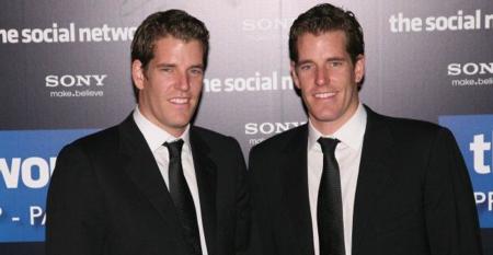 Los famosos hermanos Winklevoss se rinden en la batalla por Facebook