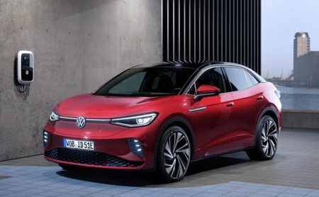 ¡Alto voltaje! Ya está aquí el Volkswagen ID.5 GTX: con 300 CV, este SUV eléctrico es el más prestacional de la familia ID